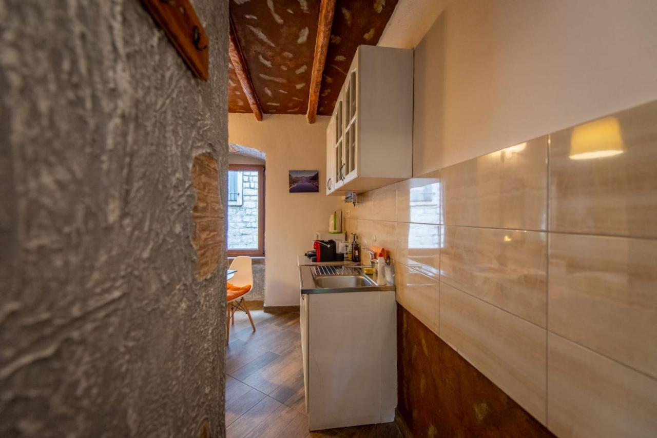 Lovely Studio In Kotor Apartment Exterior photo