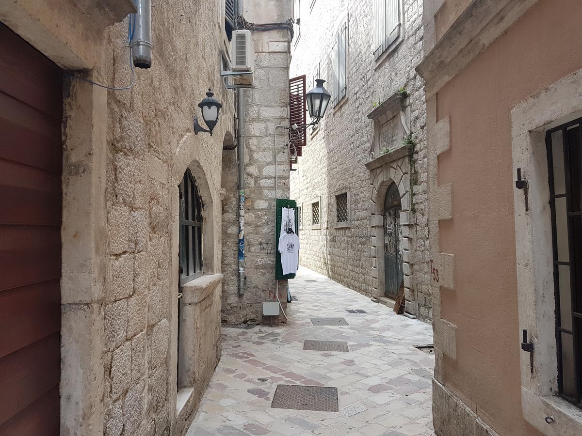 Lovely Studio In Kotor Apartment Exterior photo